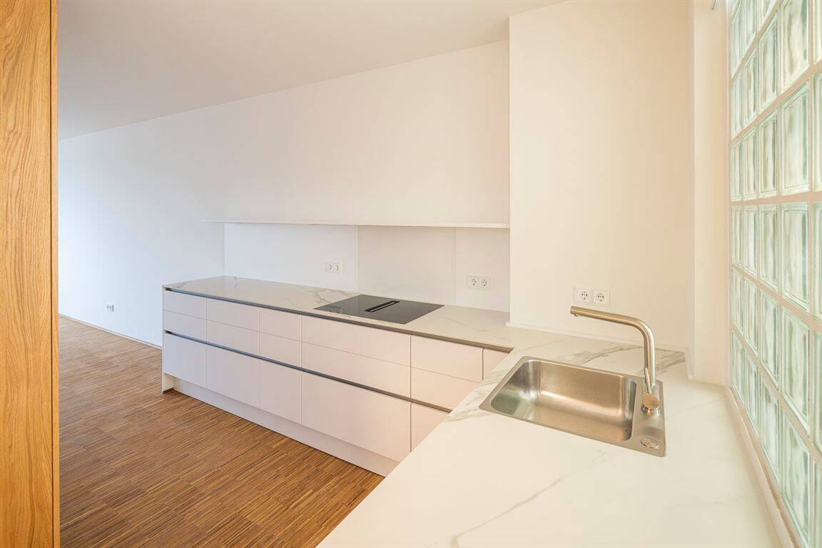 Gemütliche, großzügige 1-Zimmer-Wohnung in moderner Wohnanlage – München – Vorschaubild 3