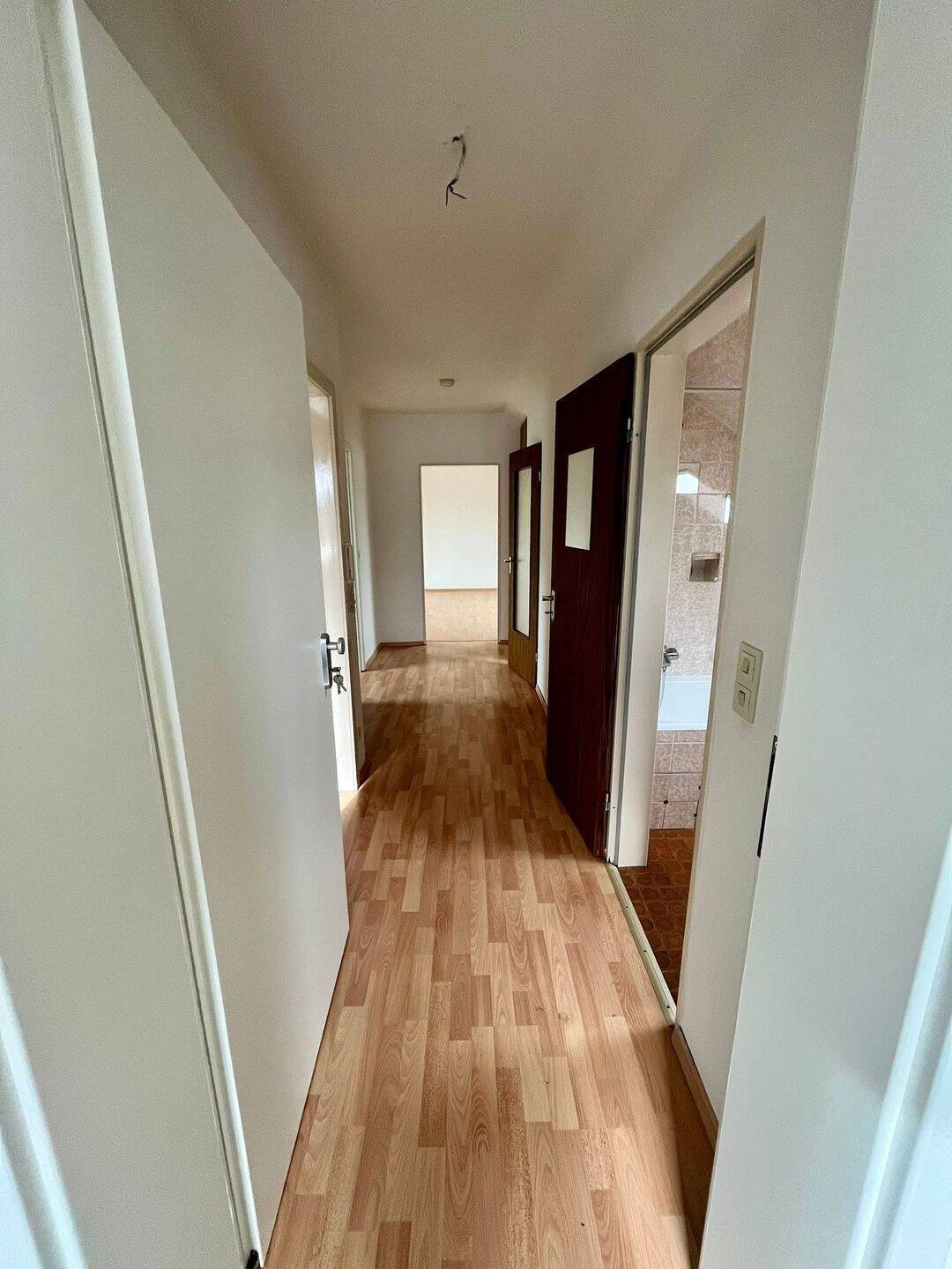 Gemütliche Dachgeschosswohnung mit 60qm Grundfläche – Fulda – Vorschaubild 2