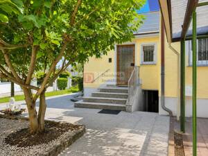 Top!! Einfamilienhaus in ruhiger und idyllischer Lage von F-Goldstein