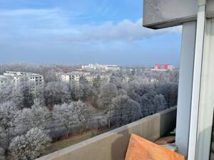 2 Zimmer + Wohnküche + DT mit traumhafter Aussicht – 81925 München – Vorschaubild 5
