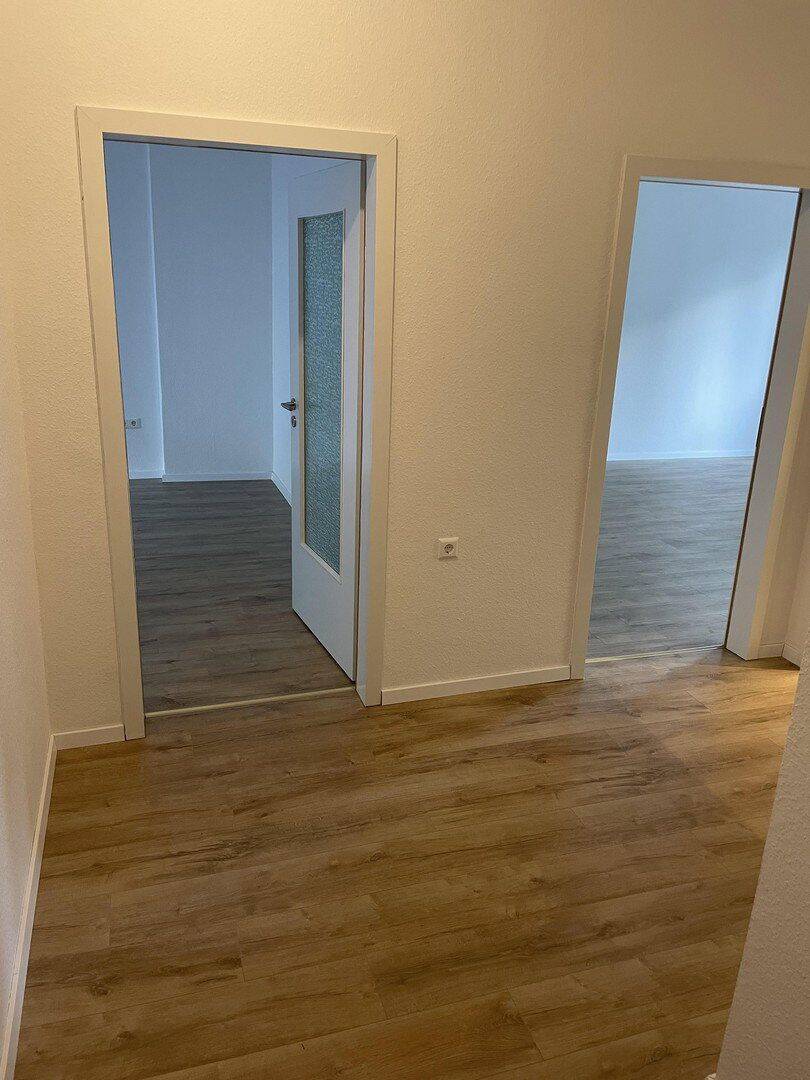 Innenstadt Ost am Westfalenpark: 3,5-Zi.-Wohnung mit Südwestbalkon und Küche! – Dortmund – Vorschaubild 2