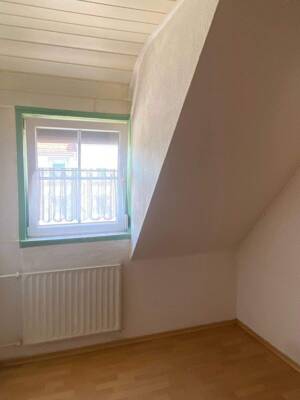 **Sofort bezugsfreies Zweifamilienhaus mit viel Potenzial – Preis verhandelbar** – 28237 Bremen – Vorschaubild 7