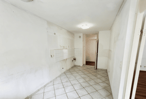 Helle und charmante 4-Zimmer-Wohnung mit Westloggia und Blick ins Grüne in München-Johanneskirchen – 81927 München – Vorschaubild 7