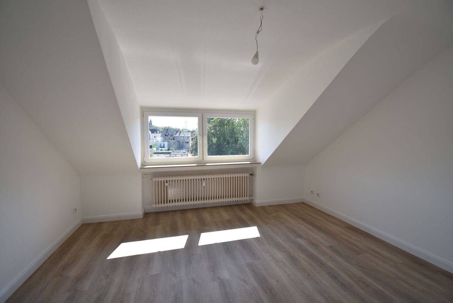 Renoviert! Bezugsfreie 2-Zimmer-Whg in MG – Mönchengladbach – Vorschaubild 6
