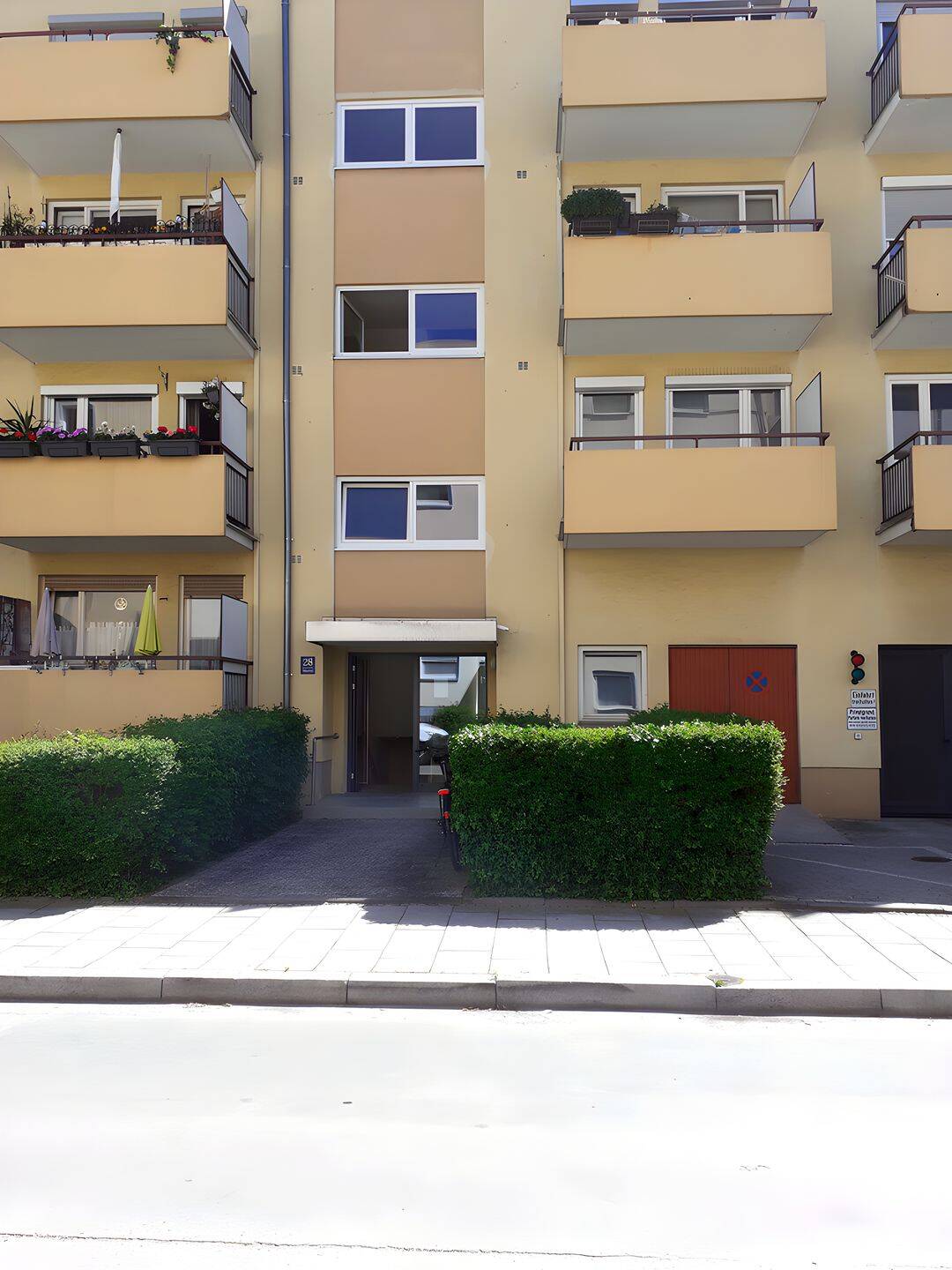Helle 3-Zimmer-Wohnung mit 2 Balkone in München-Moosach – München – Vorschaubild 8