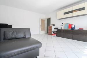 Mitten in der City mit Komfort und kurzen Wegen - charmante ETW mit Balkon & Tiefgarage in Offenbach – 63065 Offenbach am Main – Vorschaubild 5