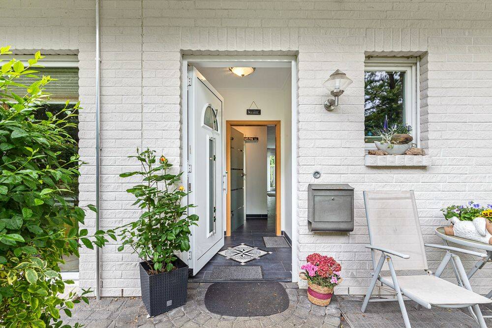 Gepflegtes Reihenendhaus mit Carport in beliebter und ruhiger Lage direkt am Rahlstedter Hegenwald – Hamburg – Vorschaubild 4