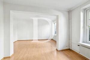 Freundliche Erdgeschosswohnung mit Terrasse in begehrter Lage Eppendorfs – 20251 Hamburg – Vorschaubild 3