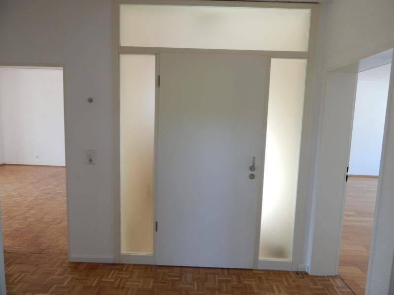 Frisch renovierte 3-Zimmer-Wohnung mit Balkon, Loggia & saniertem Bad im gepflegten Zweifamilienhaus – Trier – Vorschaubild 3