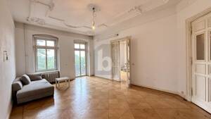 TOLLES ALTBAUDOMIZIL IN BESTLAGE NÄHE VIKTORIAPARK – 10965 Berlin – Vorschaubild 1
