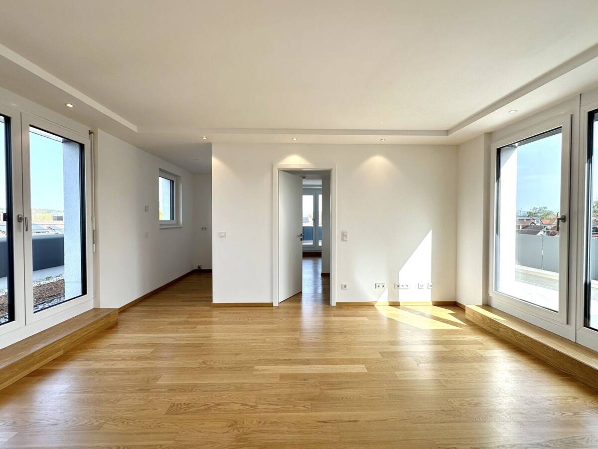 Besondere 4-Zimmer Dachterrassenwohnung in zentraler Lage – 82515 Wolfratshausen – Bild 1 von 9
