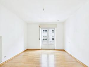 Stuttgarter Westen deluxe: Balkonvielfalt plus Einzelgarage mitten im urbanen Leben! – 70197 Stuttgart – Vorschaubild 8
