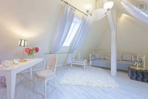 Möblierte Maisonette Wohnung in Jugendstilvilla mit Blick ins Grüne in Stuttgart Feuerbach – 70469 Stuttgart – Vorschaubild 4