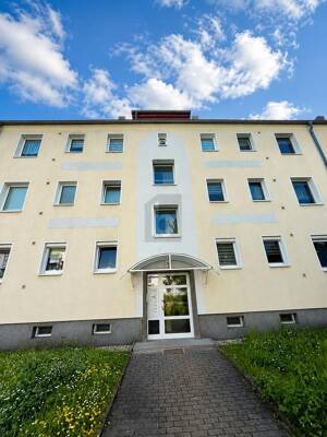WOHNEN MIT BALKON & BLICK INS GRÜNE! – 6118 Halle (Saale) – Vorschaubild 2