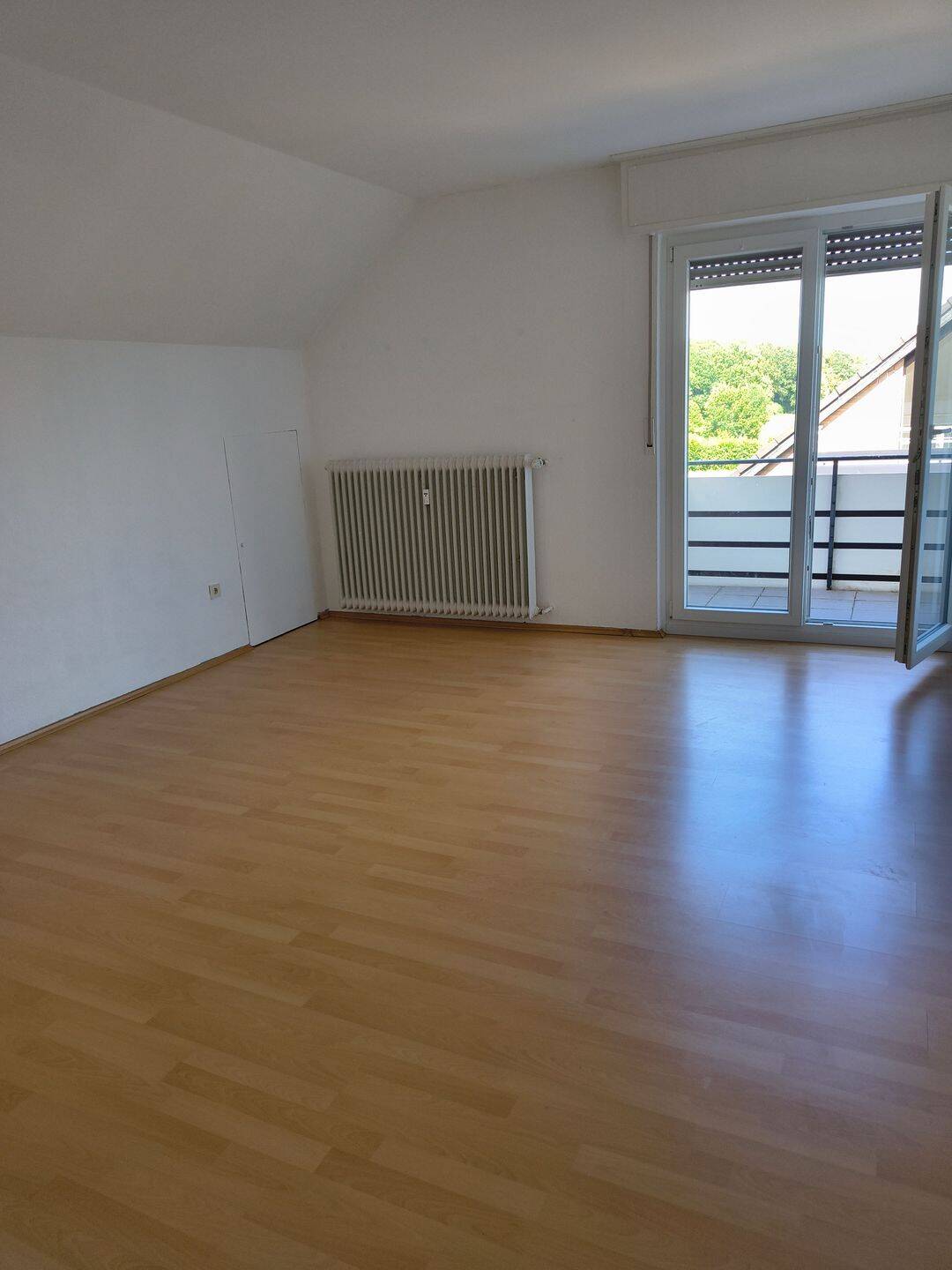 Schöne ruhige Wohnung im DG zu vermieten – Sprockhövel – Vorschaubild 2