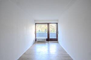 Rahlstedt: Attraktive 2-Zimmer - Wohnung mit Balkon sowie Tiefgaragenplatz kurzfristig verfügbar – 22147 Hamburg – Vorschaubild 3