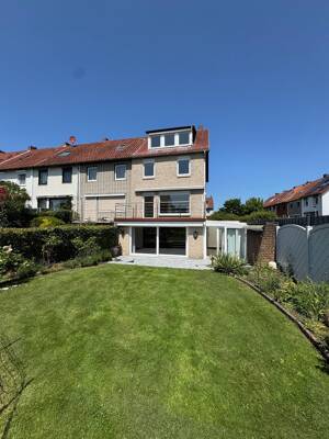 Gepflegtes Reihenendhaus mit großem Garten und EBK in ruhiger Lage in Kattenesch