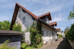 Licht, Raum und Lebensqualität - besondere Doppelhaushälfte mit Atelier und Gartenidylle – 51067 Köln – Vorschaubild 1