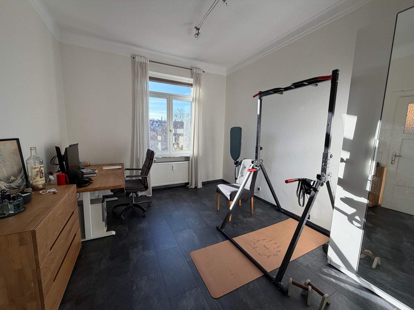 Zentrumsnah: Modernes Wohnen in charmantem Altbau mit zwei Balkone! – Pforzheim – Vorschaubild 4