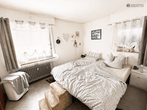 TOP LAGE! 3,5-Zi.-Wohnung mit großer Terrasse * TL-Bad * sep. WC * Pkw-Stpl. * akt. vermietet – 70327 Stuttgart – Vorschaubild 3