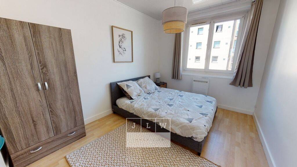 1 pièce 10 m² · à Lille · 10 m² · 370 €/mois