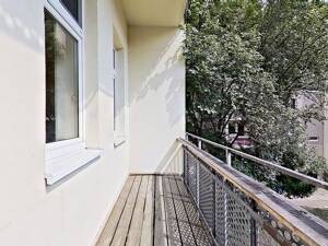 Herbstzauber fürs neue Zuhause - Einziehen, einkuscheln, Kaltmiete sparen: Weitläufige 4-Zimmer-Wohnung mit sonnigem BALKON – 39104 Magdeburg – Vorschaubild 3