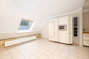 Maisonette-Wohnung mit ca. 170 m², Balkon und zwei Tiefgaragenstellplätzen in Hamburg-Meiendorf – 22145 Hamburg – Vorschaubild 6