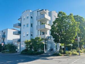 Moderne 1,5-Zimmer-Wohnung mit Balkon und Tiefgaragenstellplatz – 78467 Konstanz – Vorschaubild 1