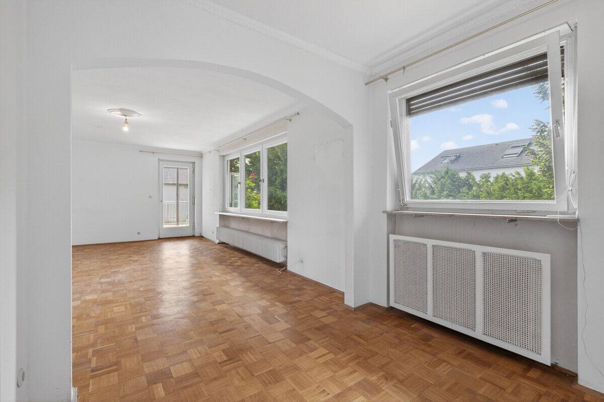 Großzügig wohnen mit Stil - 4-Zimmer-Eigentumswohnung mit Sonnenbalkon und Garage – Karlsruhe – Vorschaubild 2