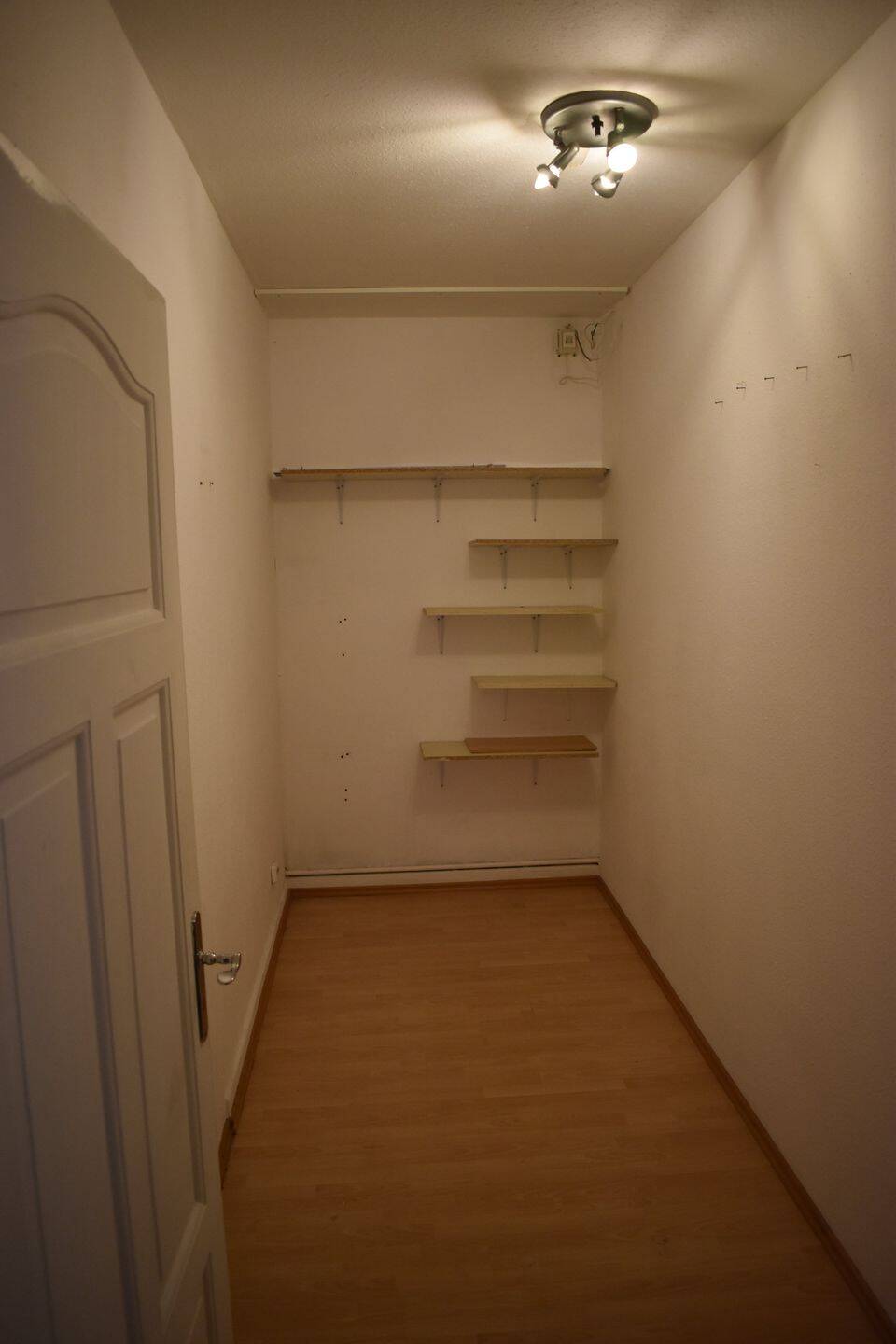Stilvoll wohnen: 4 Zimmer & EBK. – Pirmasens – Vorschaubild 9