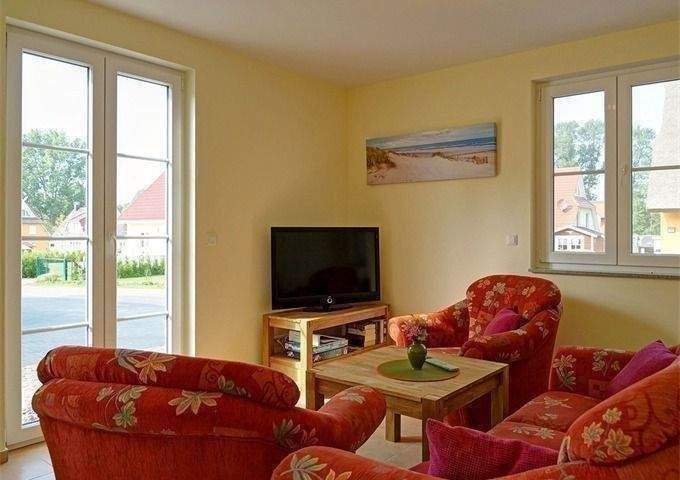 Ferienhaus mit 4 Schlafzimmer großes Grundstück Sauna zwei Bäder zum SCHNÄPPCHENPREIS – Glowe – Vorschaubild 6