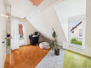 Moderne Doppelhaushälfte mit Garage, 2 Stellplätzen und Gartenidylle in unmittelbarer Feldrandlage – 55129 Mainz – Vorschaubild 7
