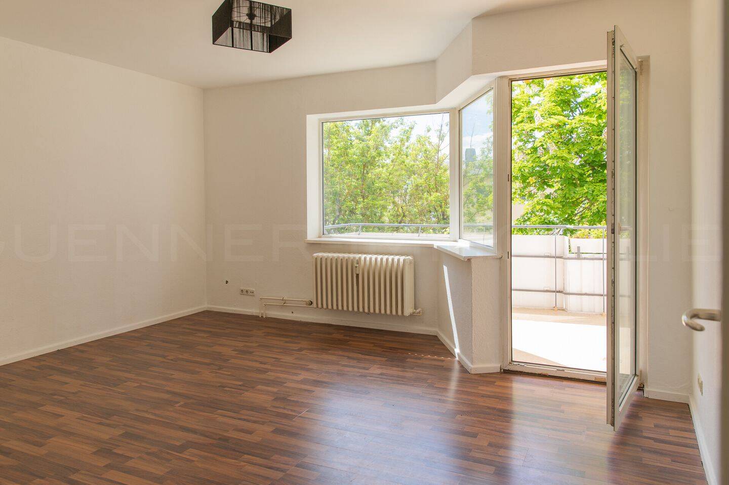 Toller Schnitt und wunderbar hell! 3 Zimmer Wohnung in Parknähe zu verkaufen! – Berlin – Vorschaubild 9