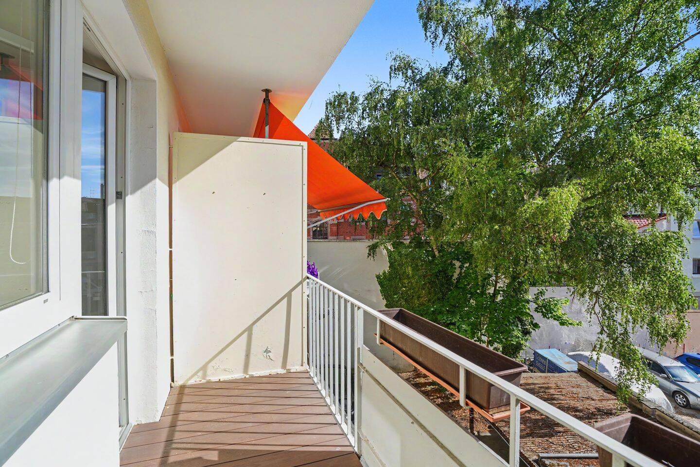 Top gepflegte 2-Zimmer-Wohnung mit Balkon und Stellplatz in zentraler Lage in Nürnberg – Nürnberg – Vorschaubild 3