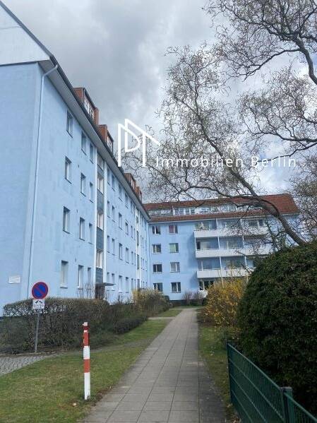 CHARMANTES 1-ZIMMER APARTMENT MIT BALKON IN HAKENFELDE – Berlin – Vorschaubild 4