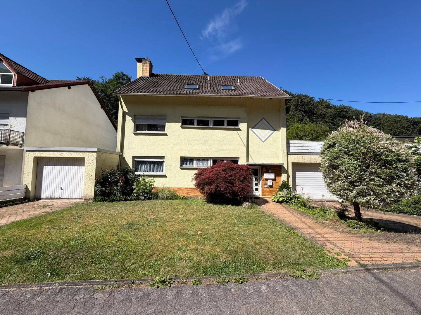 Schöne Dachgeschosswohnung im Grumbachtalweg