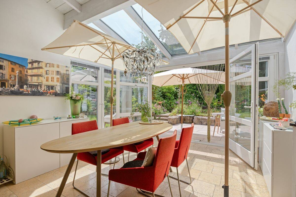 Hier fühlt sich Ihre Familie auf Anhieb wohl! Ein wundervolles Zuhause mit herrlichem Garten! – 48167 Münster – Bild 1 von 9