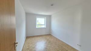 Renovierte 3-Zimmer-Wohnung + Balkon + Bad mit Wanne + Parkett – 99097 Erfurt – Vorschaubild 4