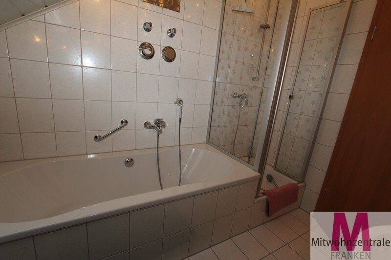 Modern möblierte 3-Zimmer Dachterrassen Wohnung in begehrter Lage – Nürnberg – Vorschaubild 9