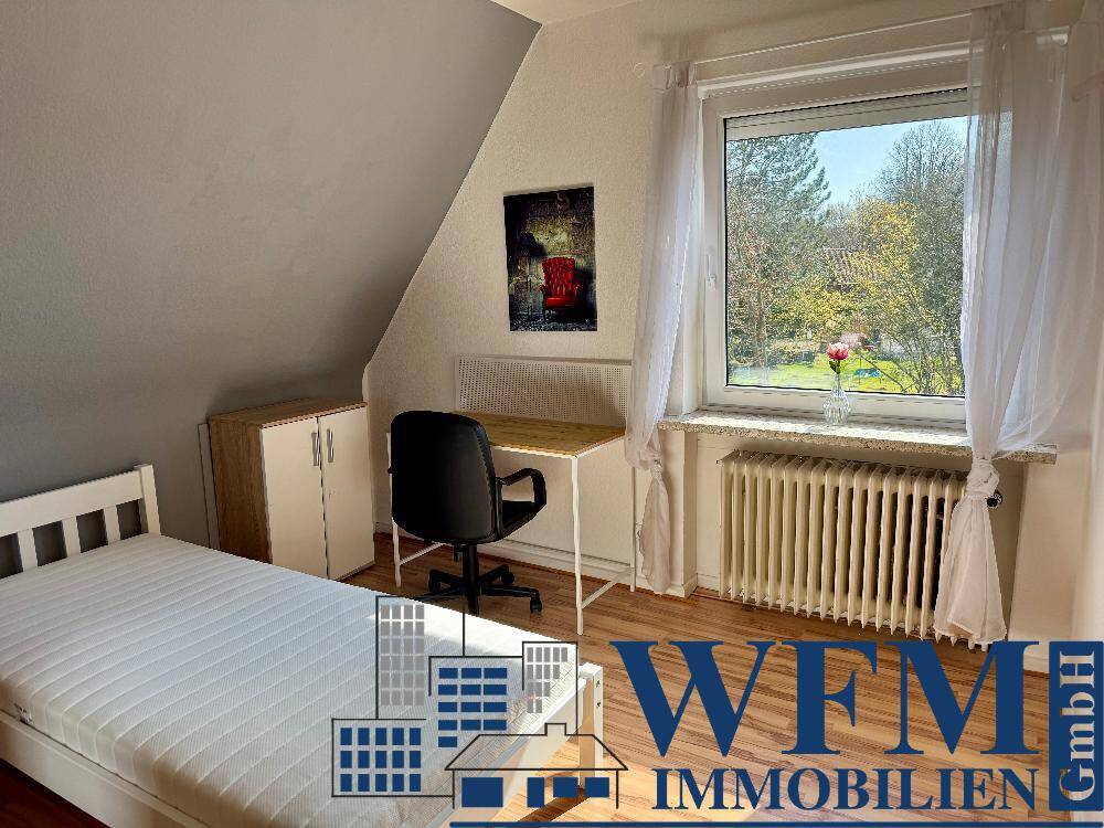 Möbliertes Zimmer für mind. 3 Monate: Azubinen u. Studentinnen 5´er WG im Einfamilienhaus