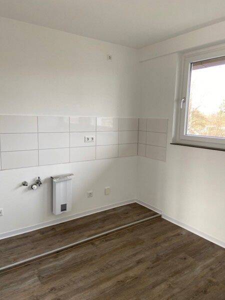 Tolle 2 Zimmerwohnung mit Loggia sucht Sie! – Nürnberg – Vorschaubild 3