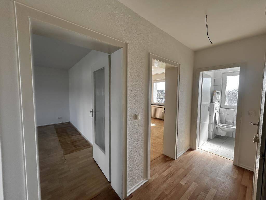 Großzügige, helle 4-Zimmer-Wohnung mit Balkon in attraktiver Lage – Leverkusen – Vorschaubild 7