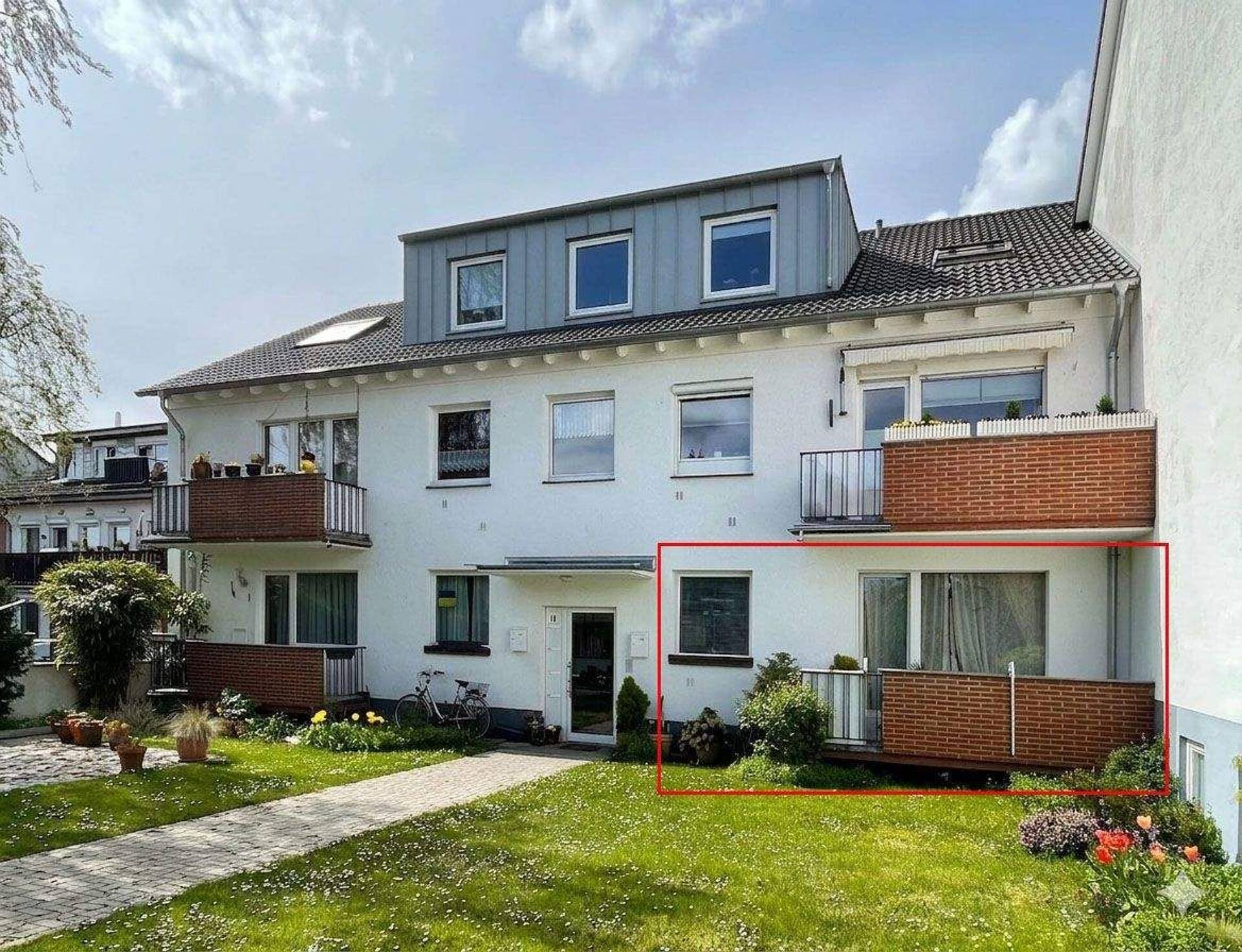 Erdgeschosswohnung in 50997 Köln mit 88 m² kaufen