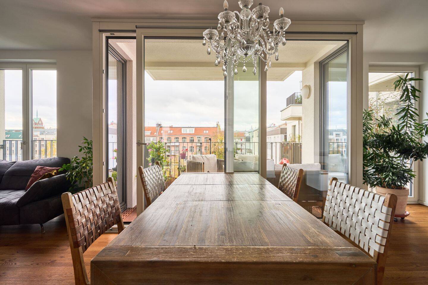 Familienfreundliches 4-Zimmer Domizil mit unverbautem Blick – Berlin – Vorschaubild 2