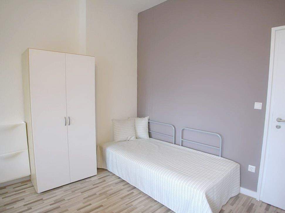 FLATmix.de / Helles, komplett möbliertes Zimmer mit WEST-Balkon in PB-Mitte... – Paderborn – Vorschaubild 3