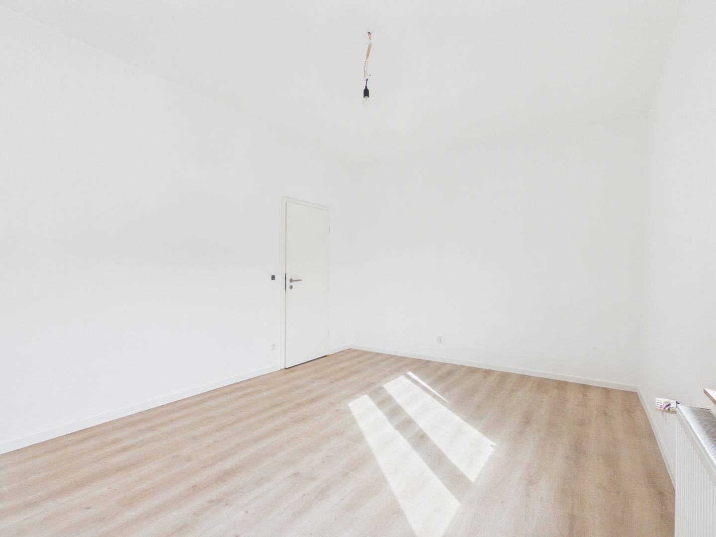 Frisch saniert und sofort bezugsfrei: moderne 3,5-Zimmer-Wohnung in Essen-Frohnhausen – Essen – Vorschaubild 2