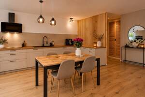 Moderne 7-Zimmer-Maisonette-Wohnung mit Haus-in-Haus-Charakter – 47229 Duisburg – Vorschaubild 8