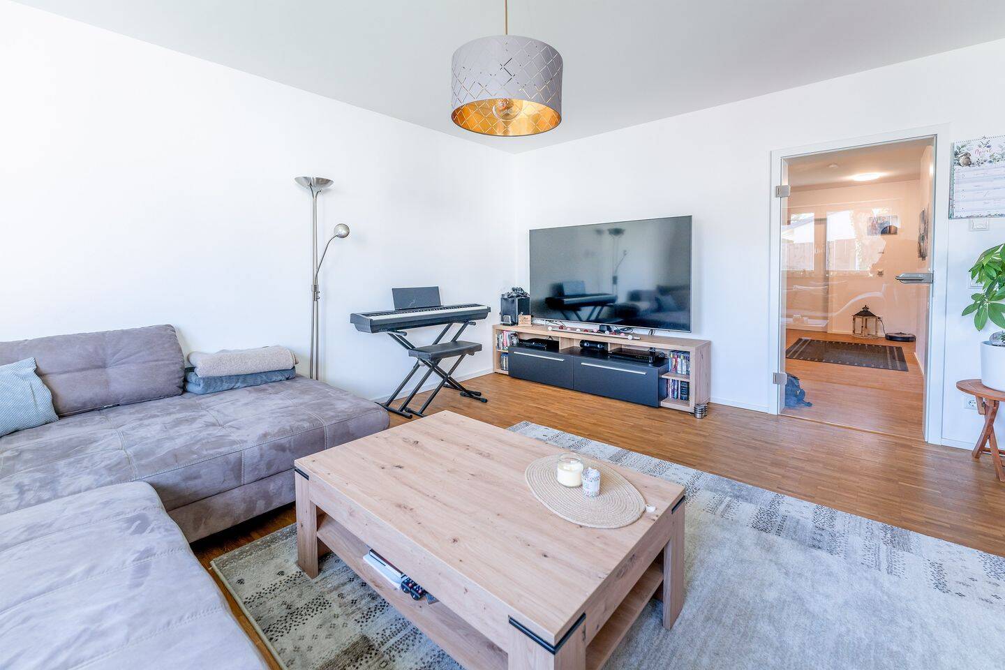 *Hochwertige und moderne 4-Zimmer Wohnung mit überdachtem Südbalkon im Straubinger Osten* – Straubing – Vorschaubild 6