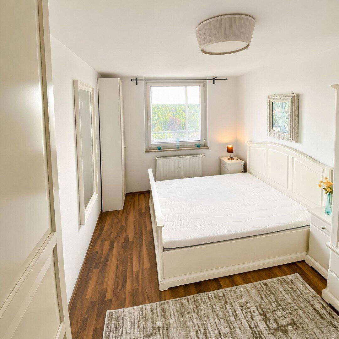 Frisch modernisierte 3-Zimmer-Wohnung mit 2 Balkonen - beste Lage & traumhafte Aussicht / 6% Rendite – Augsburg – Vorschaubild 3