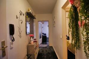 Attraktive Zwei-Zimmer-Wohnung - Köln-Porz nahe Flughafen Köln/Bonn – 51145 Köln – Vorschaubild 2